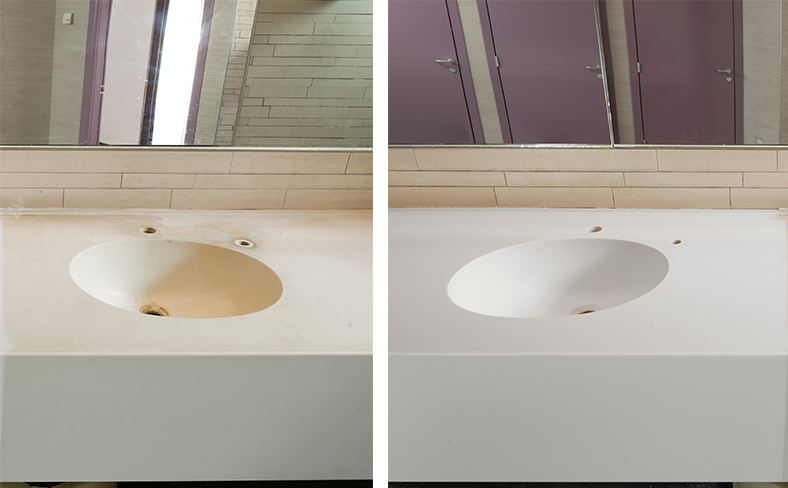 Centro commerciale Il Grifone (Bassano del Grappa). Le superfici dei bagni in Corian<sup>®</sup> Glacier White con cinque lavandini integrati senza giunzioni sono state ripristinate alla loro condizione iniziale. In alto a sinistra: prima del restauro, in alto a destra, dopo il restauro. Foto: Linea Pannelli.
